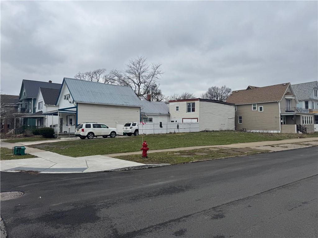 MLS #R1668428 image #0