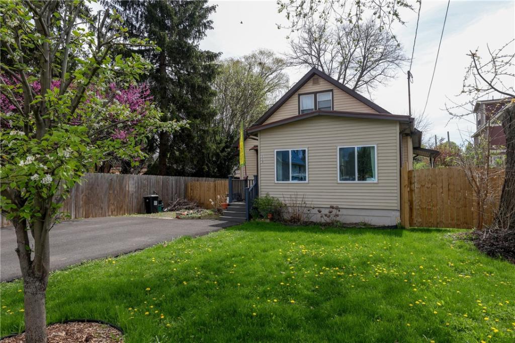 MLS #R1676034 image #0