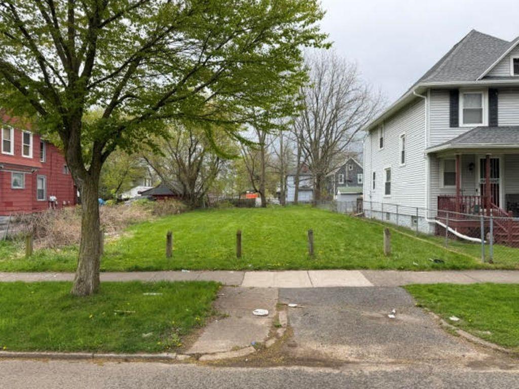 MLS #R1678955 image #0