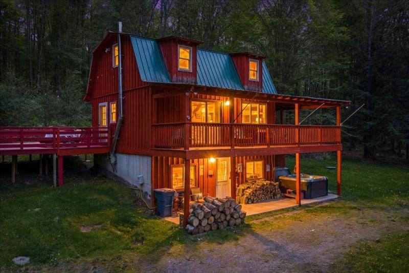 MLS #R1684055 image #0
