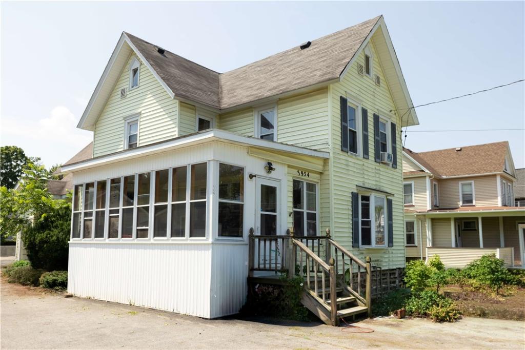 MLS #R1686565 image #0
