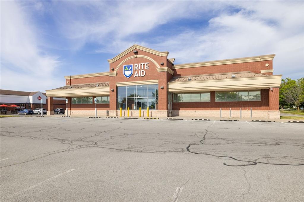 MLS #R1688043 image #0
