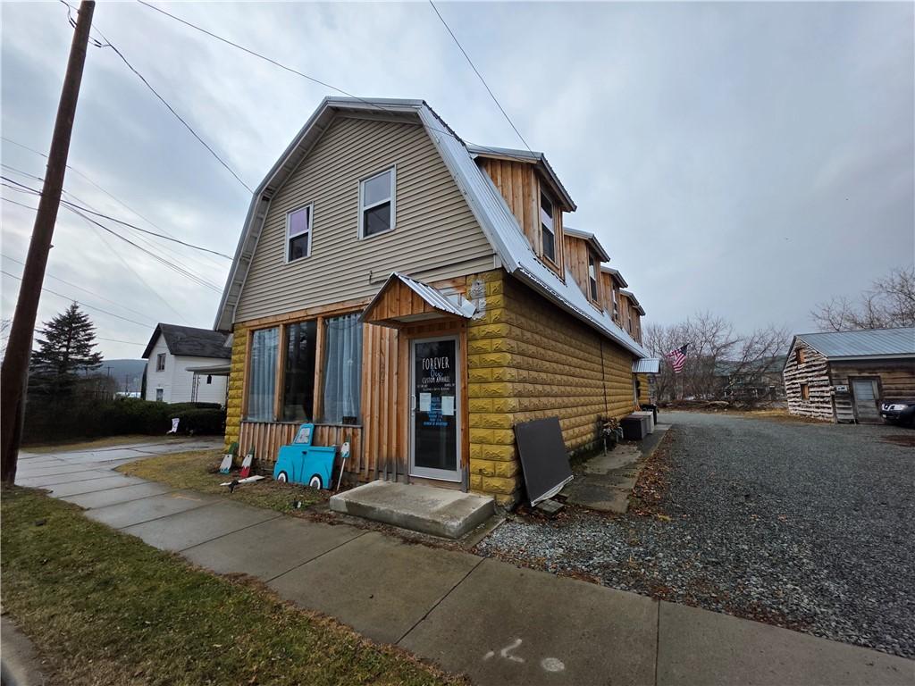 MLS #R1693762 image #0