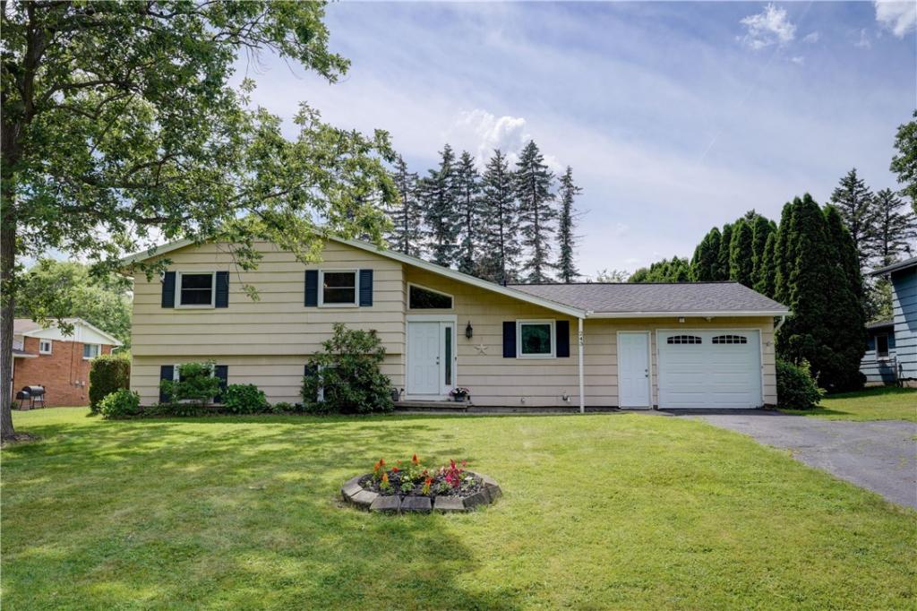 MLS #R1693916 image #0