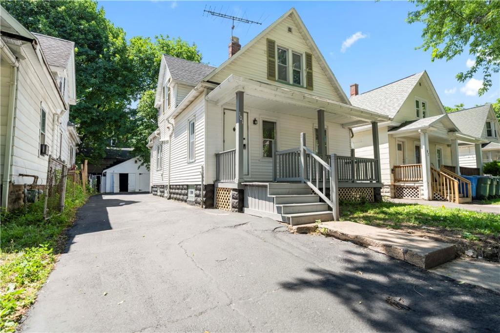 MLS #R1694139 image #0