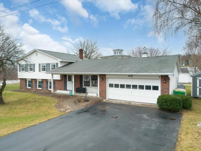 MLS #R1694182 image #0