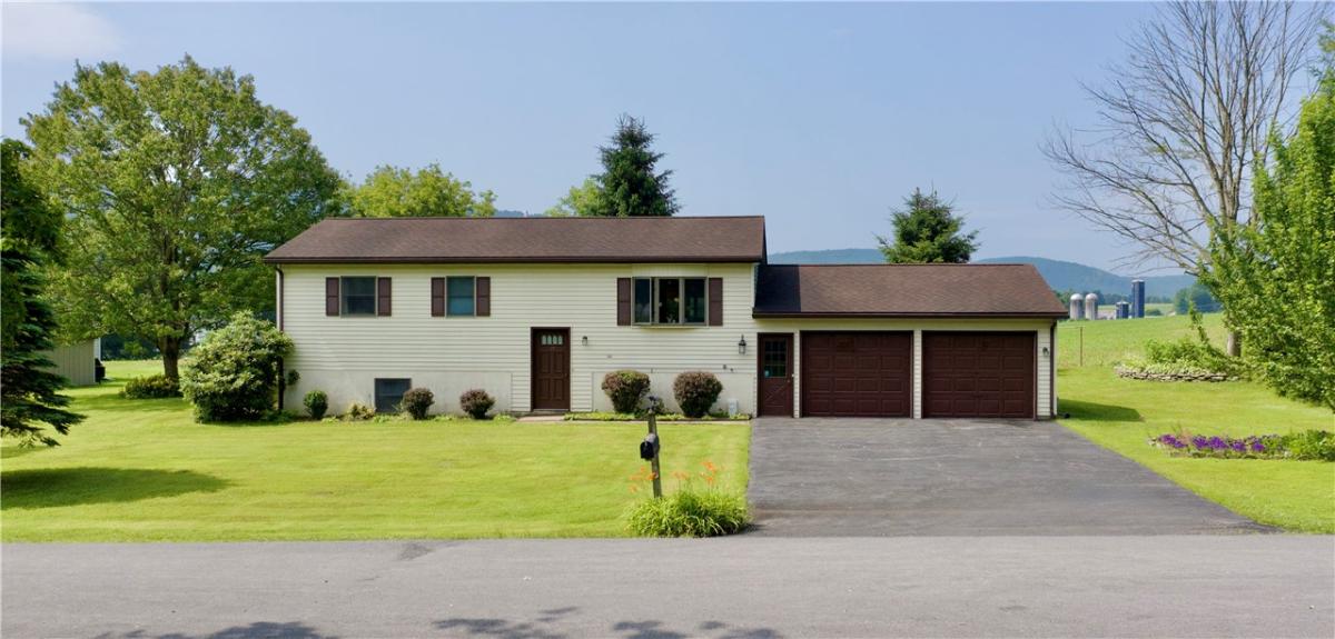 MLS #R1695050 image #0
