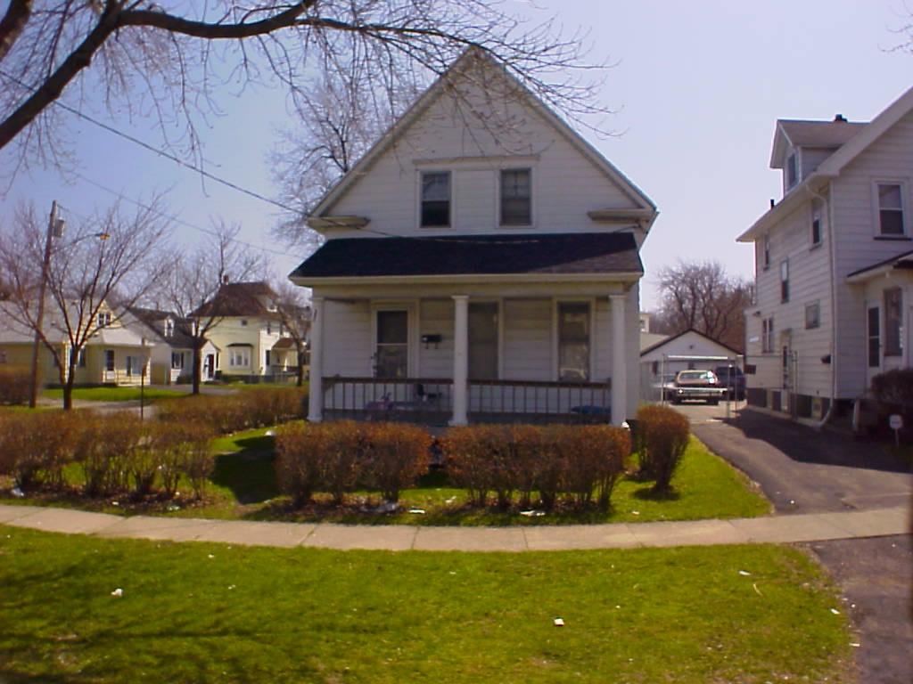 MLS #R1696747 image #0