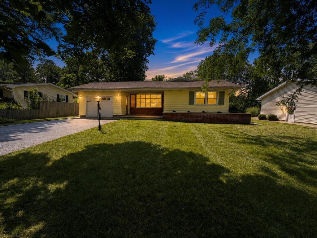 MLS #R1696768 image #0