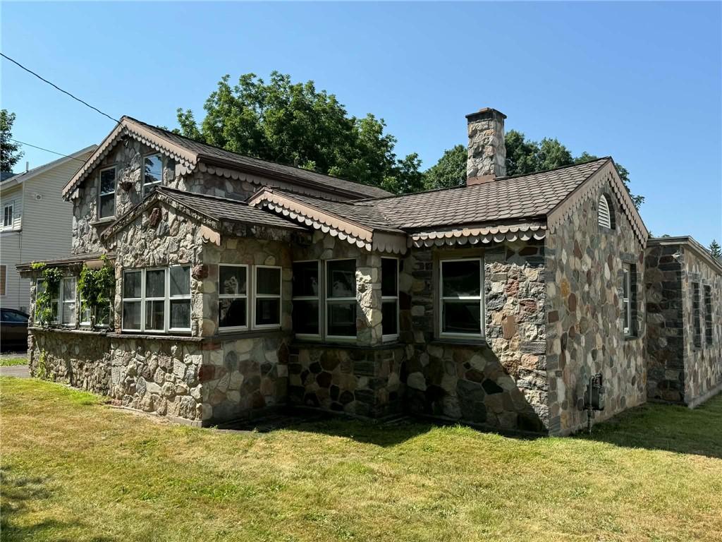 MLS #R1697367 image #0