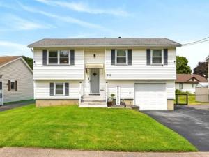 MLS #R1697935 image #0