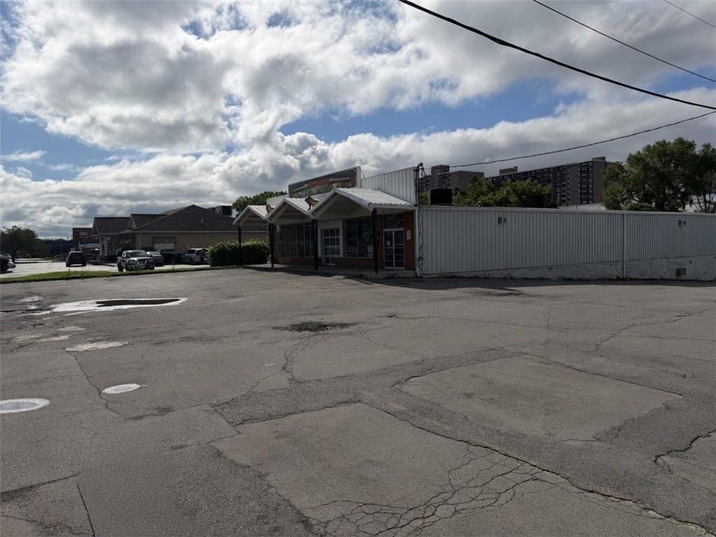 MLS #R1698036 image #0