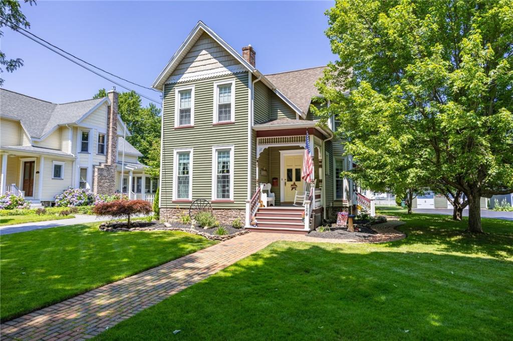 MLS #R1698195 image #0