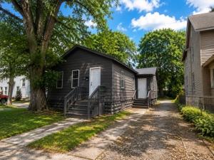 MLS #R1700358 image #0