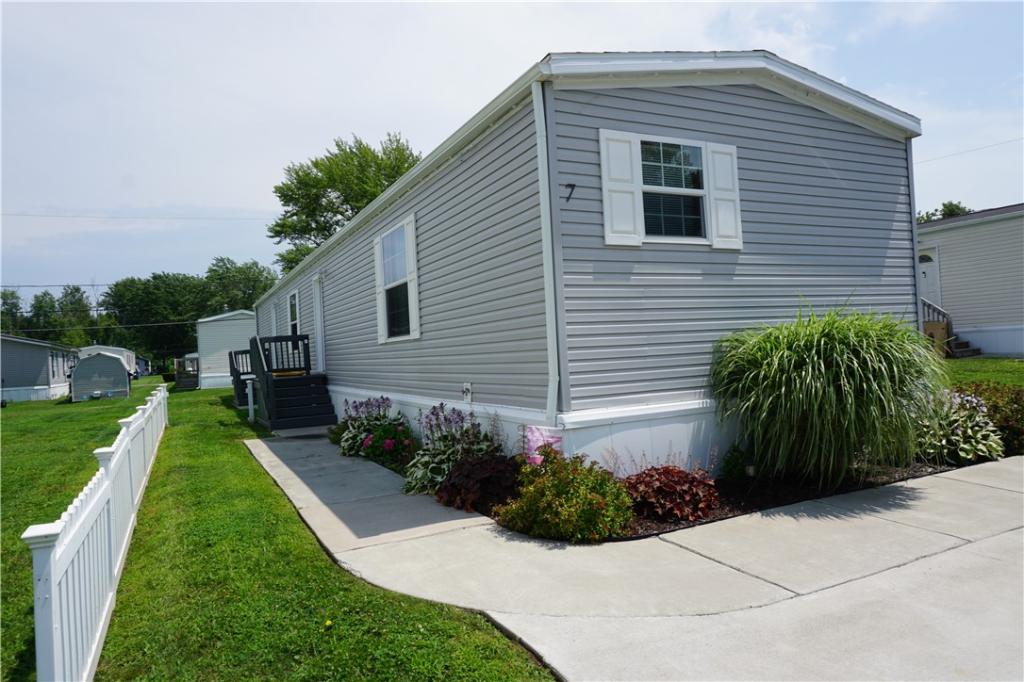 MLS #R1700726 image #0