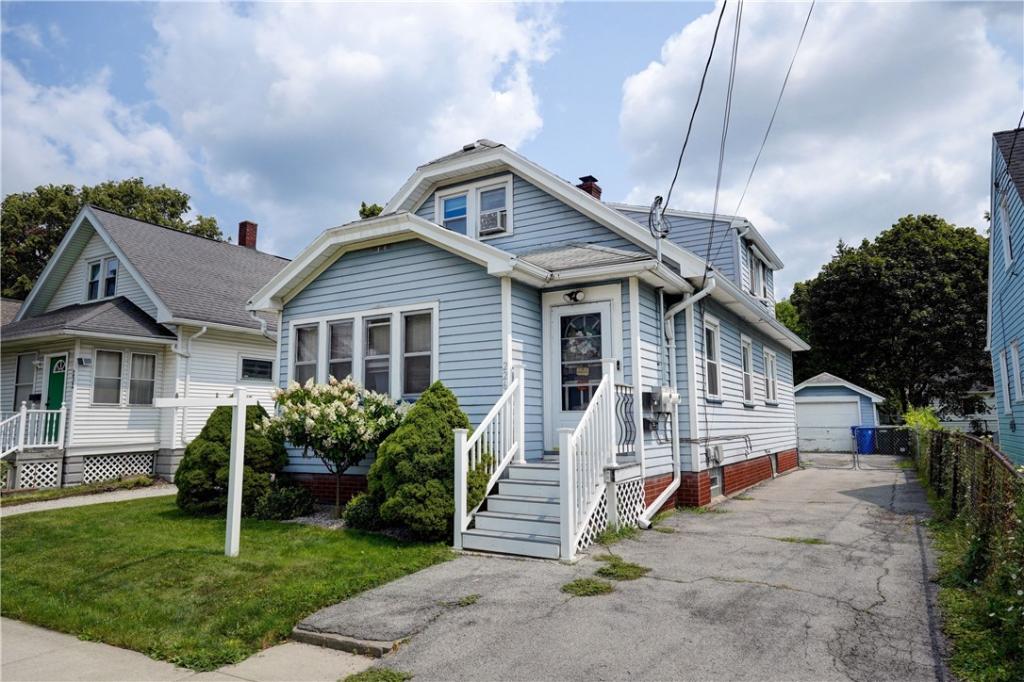 MLS #R1701385 image #0
