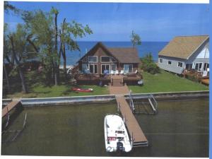 MLS #R1702272 image #0