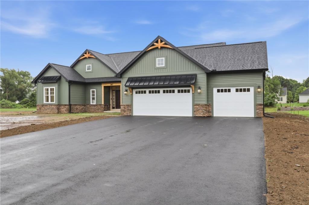 MLS #R1702465 image #0