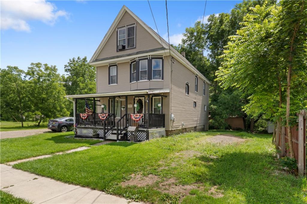 MLS #R1702773 image #0