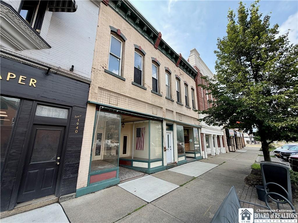 MLS #R1702834 image #0