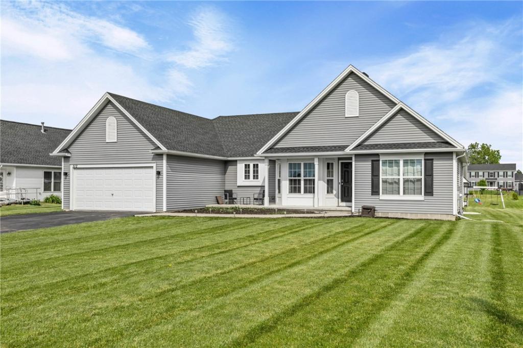 MLS #R1704156 image #0