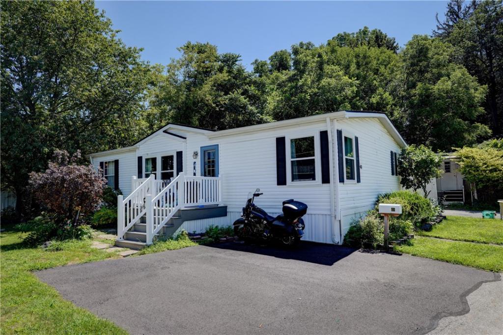 MLS #R1704409 image #0