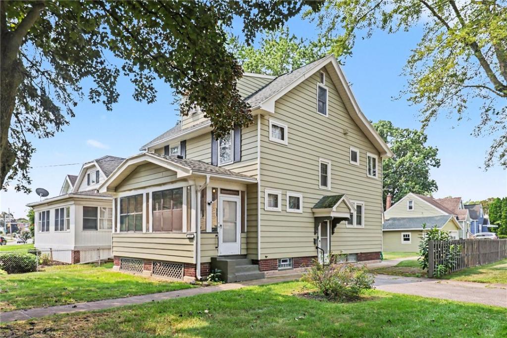 MLS #R1704589 image #0