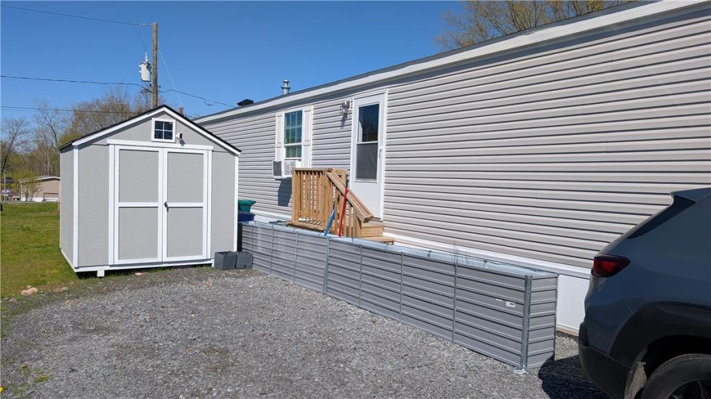 MLS #R1704958 image #0