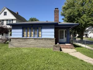 MLS #R1704967 image #0