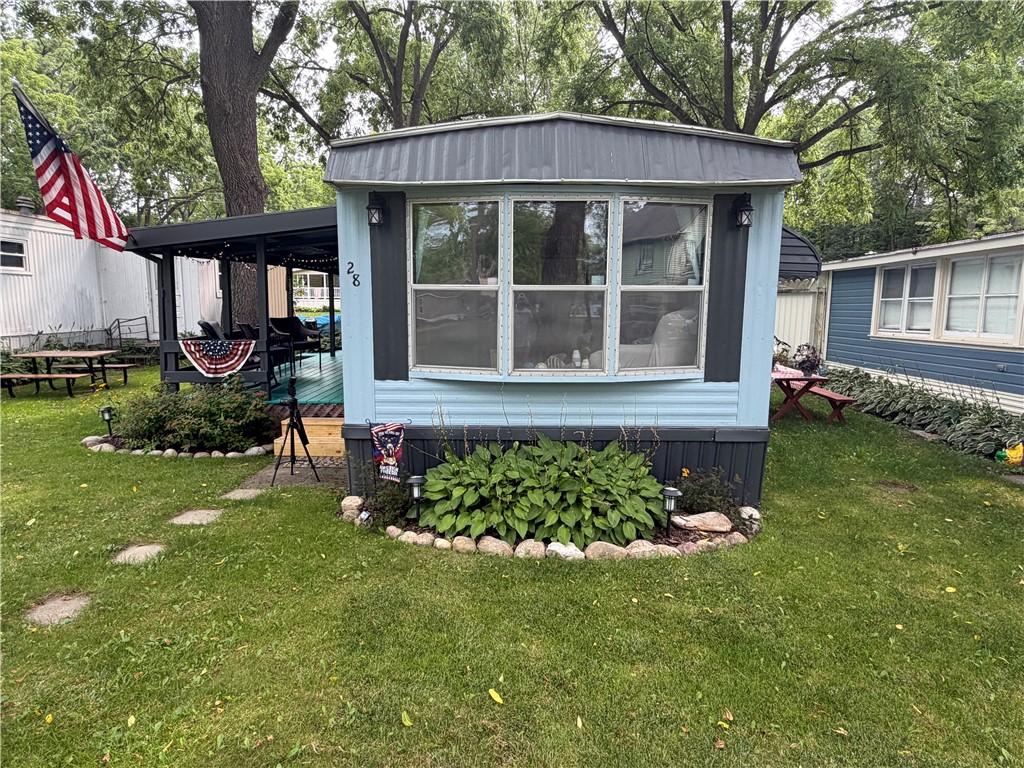 MLS #R1705699 image #0