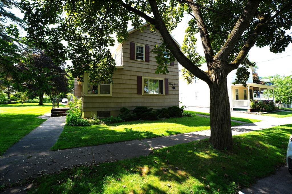 MLS #R1705774 image #0