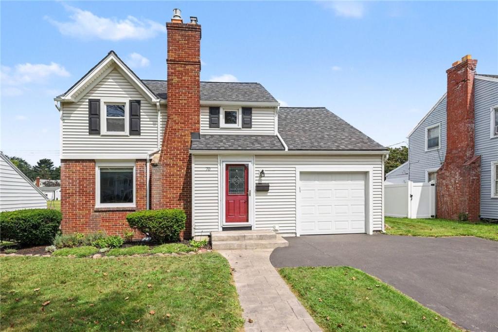 MLS #R1705786 image #0