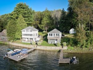 MLS #R1706092 image #0