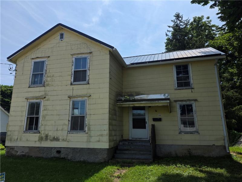 MLS #R1706991 image #0