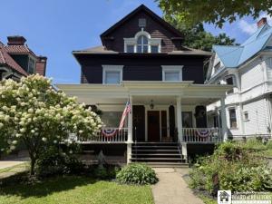 MLS #R1709144 image #0