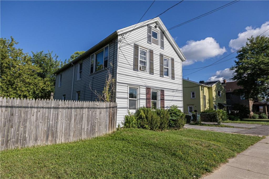 MLS #R1710083 image #0