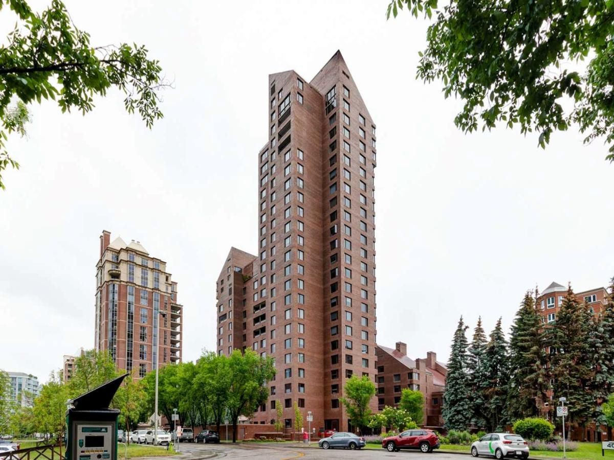 500J, 500 Eau Claire Avenue SW Calgary AB T2P 3R8 | MLS #A2060440 MLS #A2060440 image #0