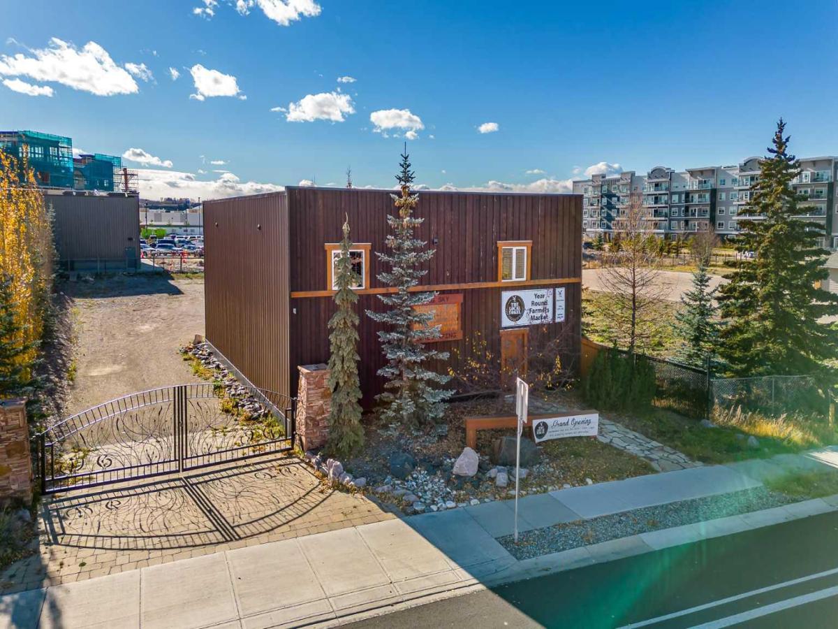 365 Railway Street W Cochrane AB T4C1B7 | MLS #A2096461 MLS #A2096461 image #0