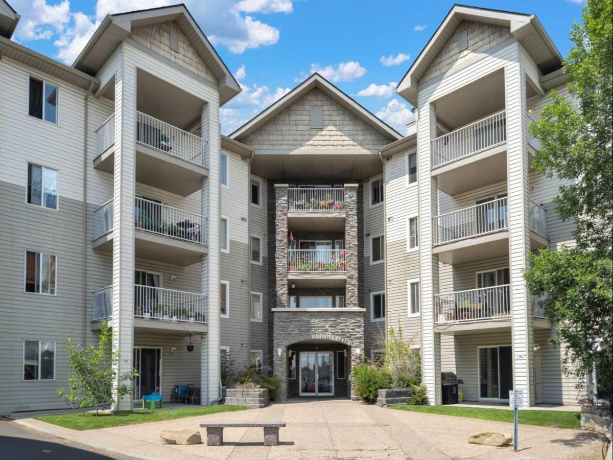 110, 1000 Somervale Court SW Calgary AB T2Y 4K4 | MLS #A2117631 MLS #A2117631 image #0