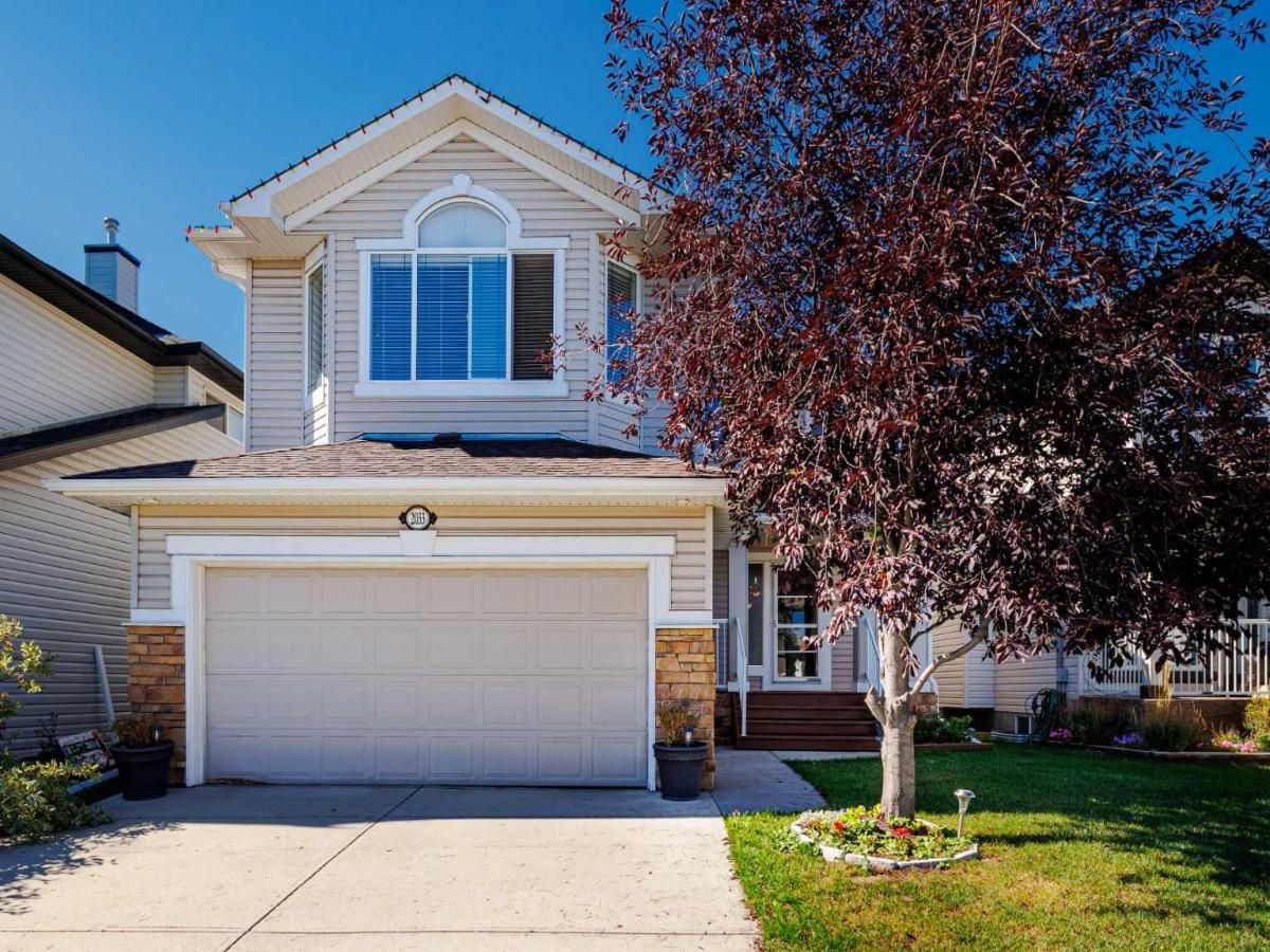 2033 Luxstone Link SW Airdrie AB T4B 3B5 | MLS #A2166469 MLS #A2166469 image #0