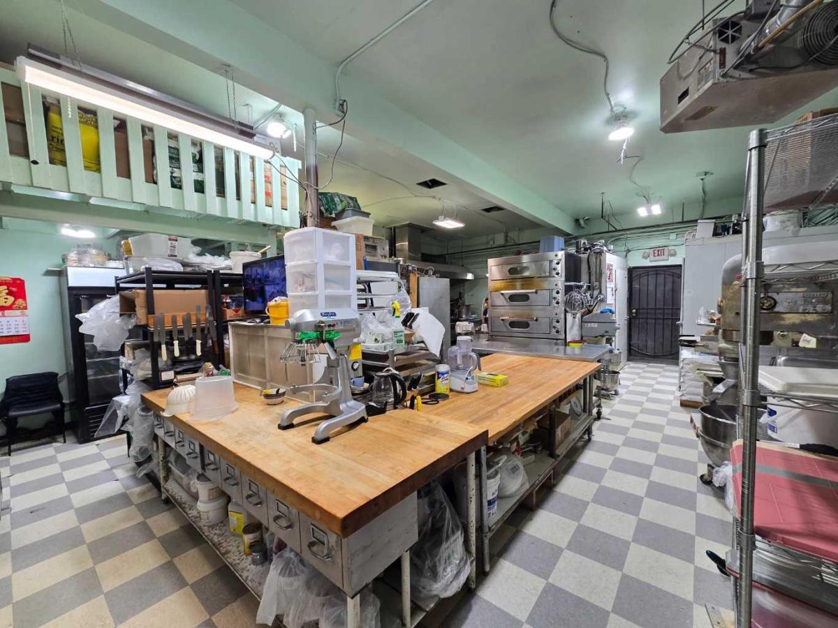 any bakery Avenue SE Calgary AB T2H 0A7 MLS #A2171158 MLS #A2171158 image #0