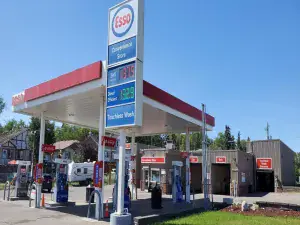 6240 18A Street SE Calgary AB T2C 0B9 MLS #A2261107 broker reciprocity