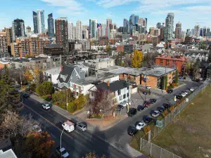 106 26 Avenue NW Calgary AB T2M 2C7 MLS #A2246207 broker reciprocity