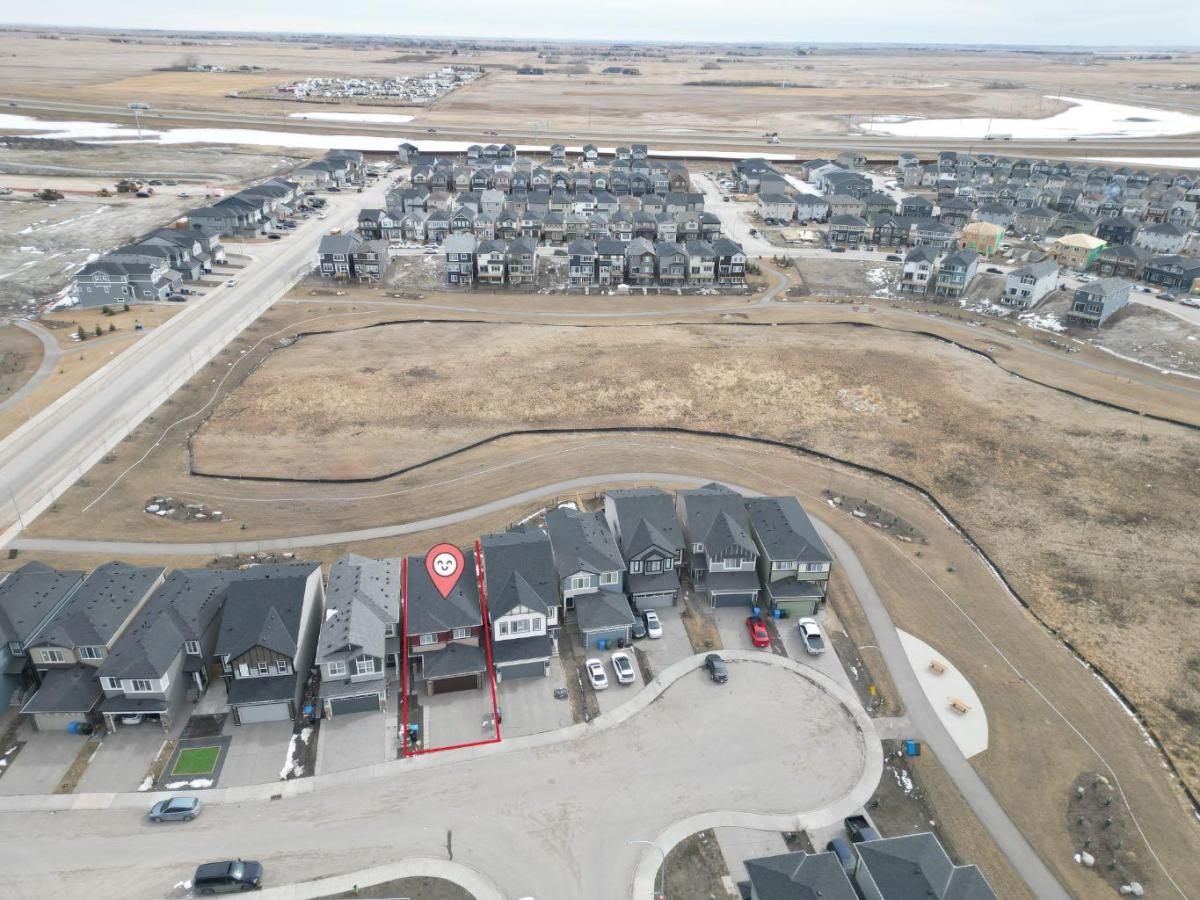 32 Cornerbrook Cove NE Calgary AB T3N 1B1 | MLS #A2181872 MLS #A2181872 image #0