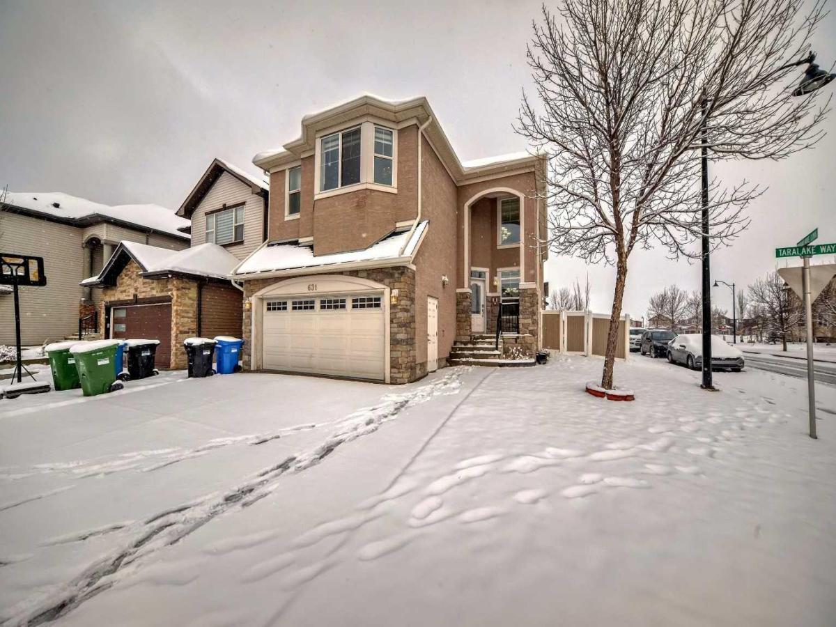631 Taralake Way NE Calgary AB T3J0J2 | MLS #A2183991 MLS #A2183991 image #0