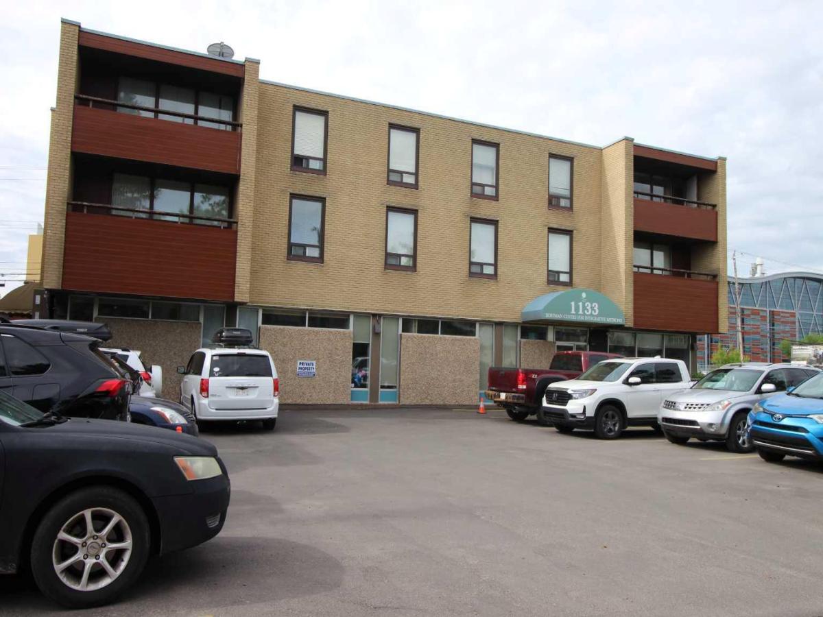 Capitol Hill MLS #A2184464 image #0