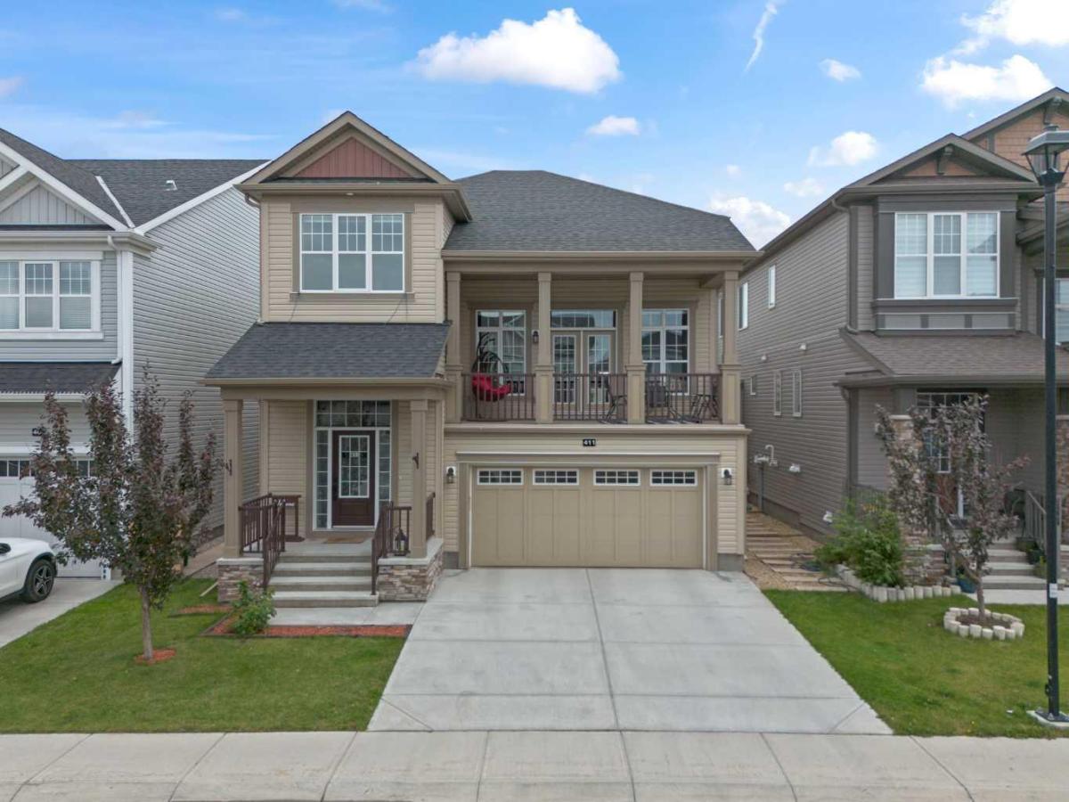 411 Windrow Common SW Airdrie AB T4B 4K4 | MLS #A2186729 MLS #A2186729 image #0