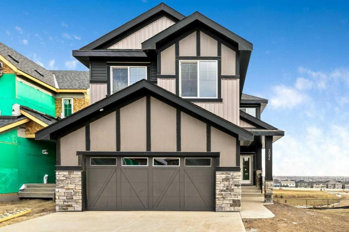 3086 Key Drive SW Airdrie AB T4B5T1 | MLS #A2187645 MLS #A2187645 image #0