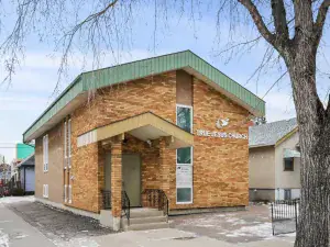 1241 5 Avenue NW Calgary AB T2N 0S1 MLS #A2264673 broker reciprocity