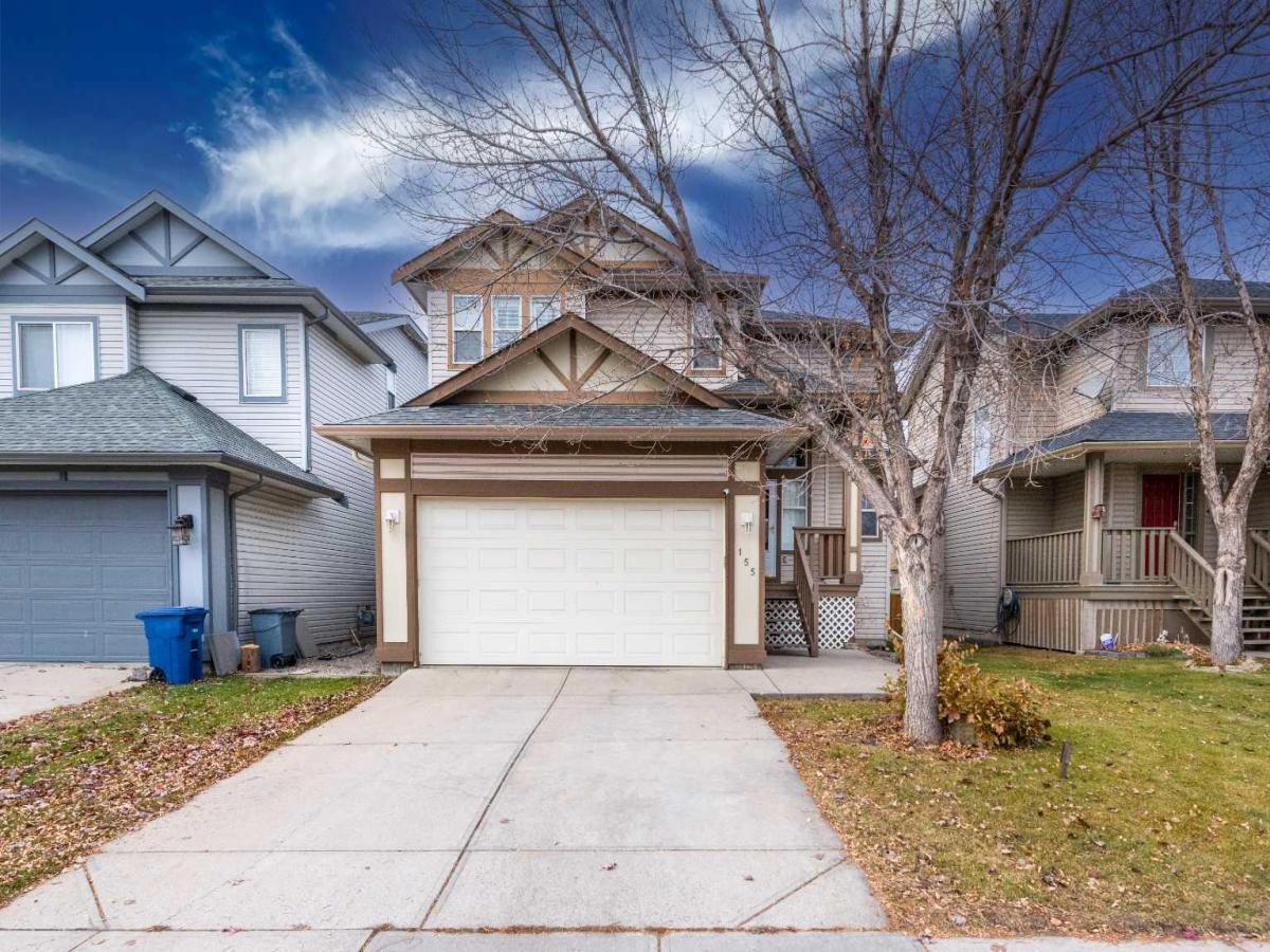 155 Willowbrook Drive NW Airdrie AB T4B2W5 MLS #A2190944 MLS #A2190944 image #0